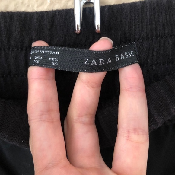 Zara zipper pocket trouser pants - Picture 3 of 3